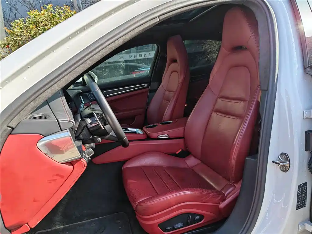 Porsche Porsche Panamera 4 E-Hybrid Platinum Edition 2.9T 2023 Model Year 2023 - thumbnail 3