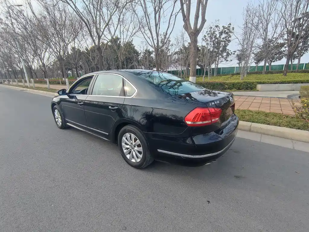 Volkswagen Volkswagen Passat 2013 1.8TSI DSG Premium Edition 2013 - thumbnail 5