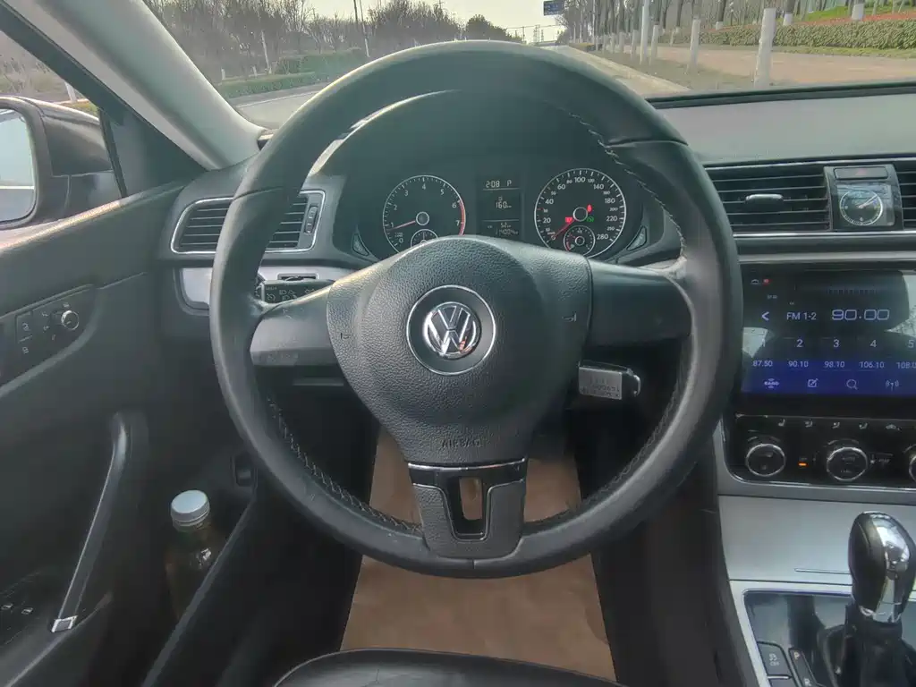 Volkswagen Volkswagen Passat 2013 1.8TSI DSG Premium Edition 2013 - thumbnail 12