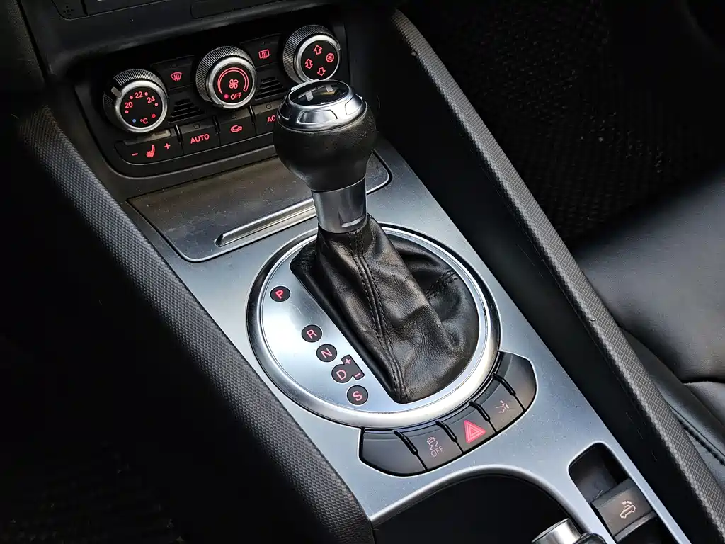 Audi Audi TT 2011 TT Roadster 2.0TFSI quattro 2011 - thumbnail 20