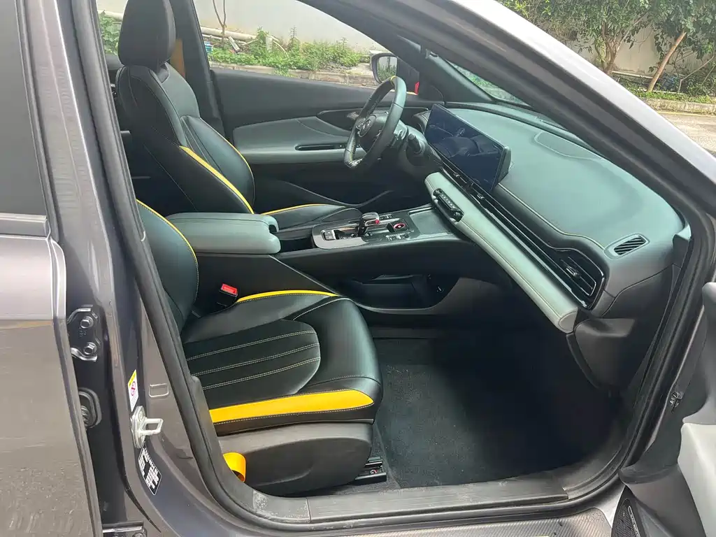 GAC Trumpchi Lingpai 2021 270T DCT J15 Edition 2021 - thumbnail 7