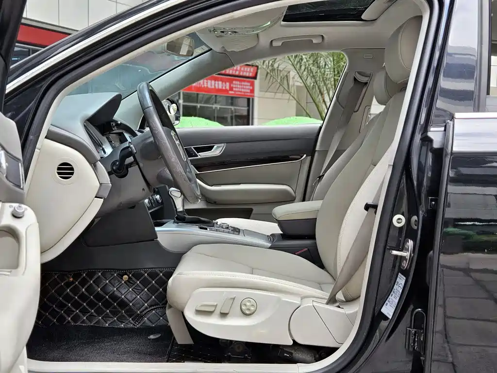 Audi Audi A6L 2011 2.0 TFSI Automatic Standard Model 2012 - thumbnail 4