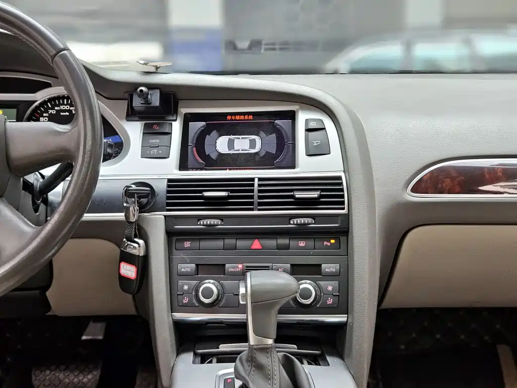 Audi Audi A6L 2011 2.0 TFSI Automatic Standard Model 2012 - thumbnail 15