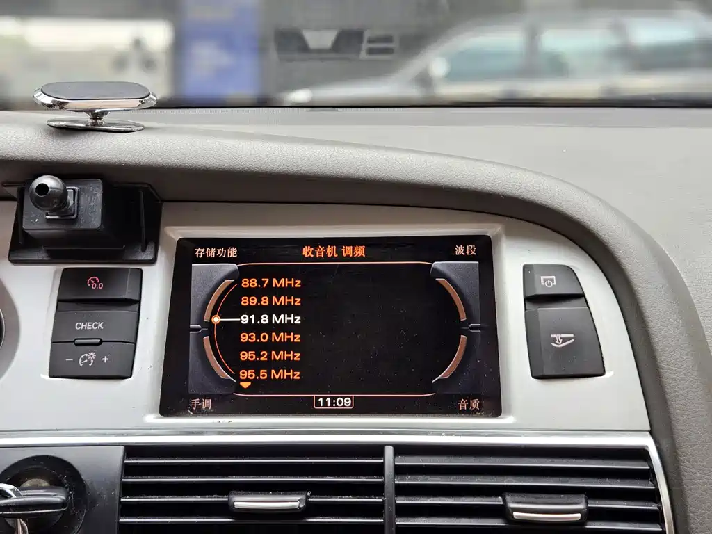 Audi Audi A6L 2011 2.0 TFSI Automatic Standard Model 2012 - thumbnail 17