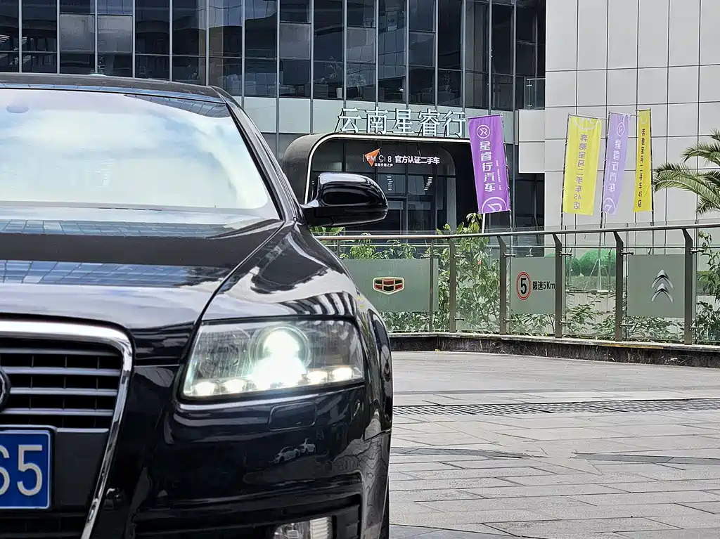 Audi Audi A6L 2011 2.0 TFSI Automatic Standard Model 2012 - thumbnail 19