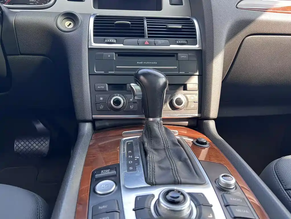 Audi Audi Q7 2012 3.0 TFSI Technology Line 200kW 2011 - thumbnail 14