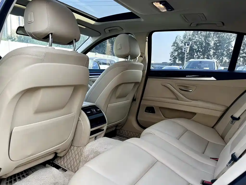 BMW BMW 5 Series 2014 525Li Luxury Design Package 2014 - thumbnail 16