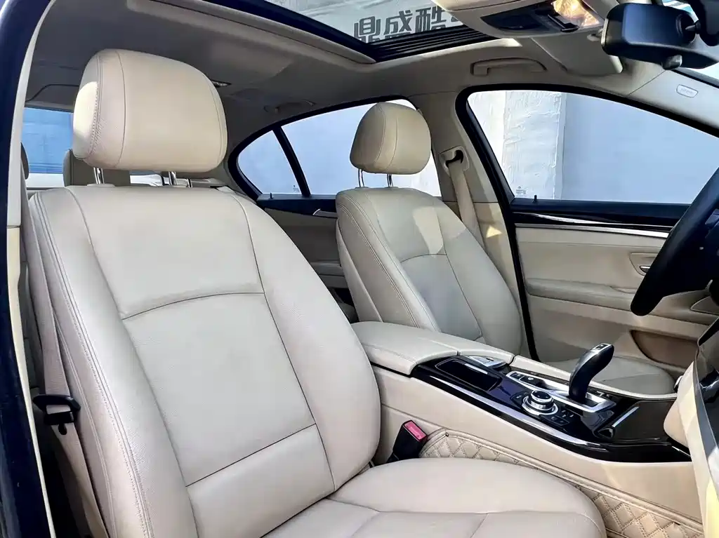 BMW BMW 5 Series 2014 525Li Luxury Design Package 2014 - thumbnail 17