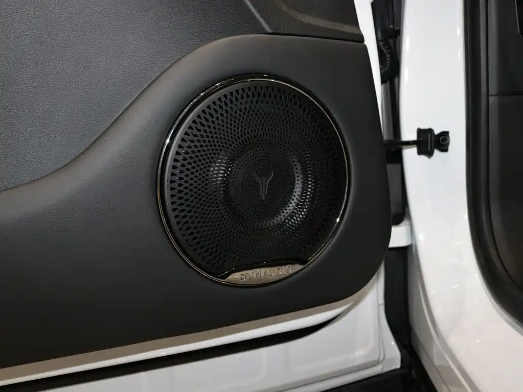Lantu Auto Lantu FREE 2025 318 318km RWD Touring Edition 2024 - thumbnail 5