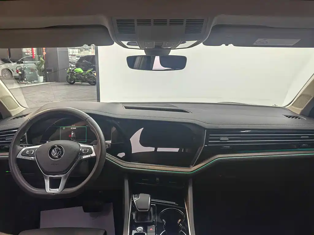 Volkswagen Volkswagen Touareg 2020 2.0TSI R-Line Edition VI 2020 - thumbnail 12