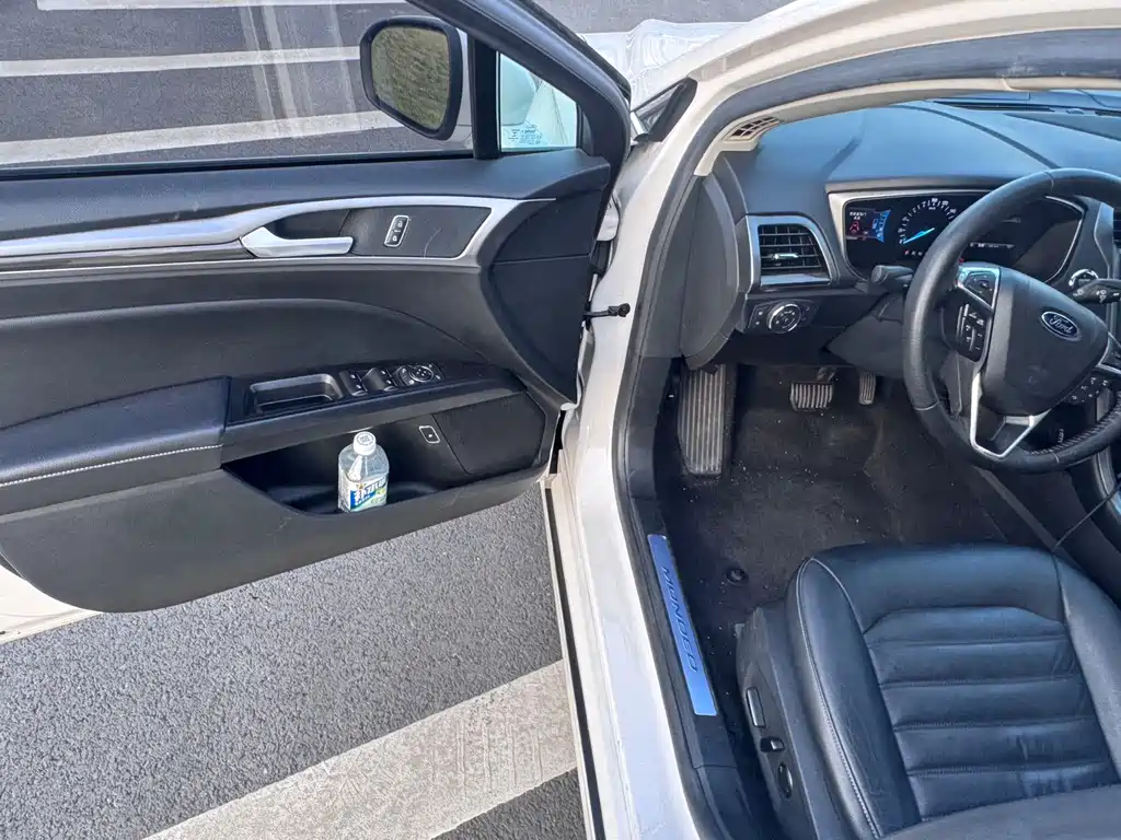 Ford Ford Mondeo New Energy 2018 2.0 PHEV Smart Edition 2018 - thumbnail 8