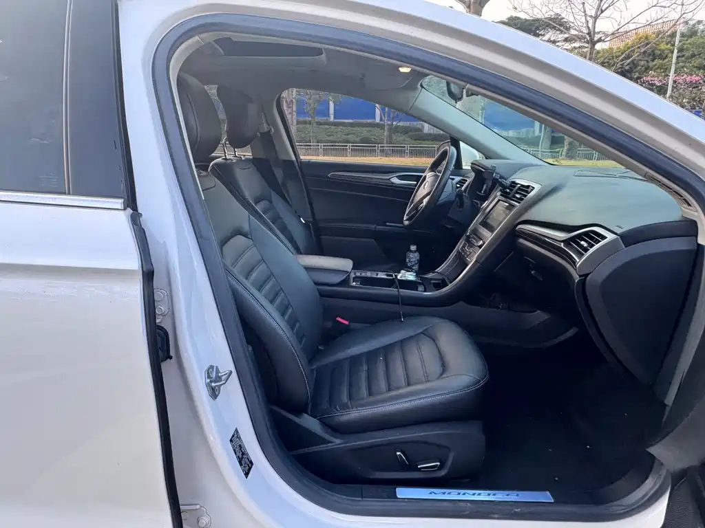 Ford Ford Mondeo New Energy 2018 2.0 PHEV Smart Edition 2018 - thumbnail 10