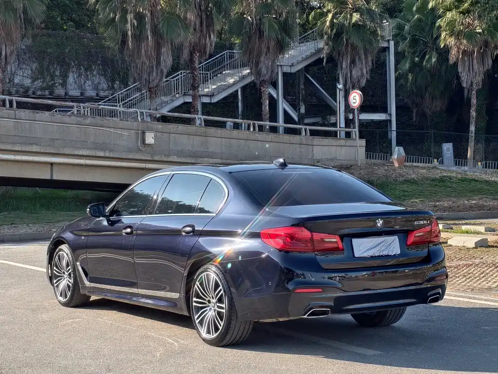 BMW BMW 5 Series 2018 530Li Leading Model M Sport Package 2018 - thumbnail 5