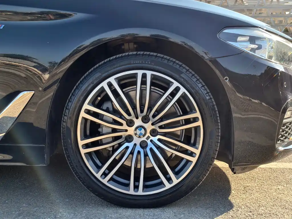 BMW BMW 5 Series 2018 530Li Leading Model M Sport Package 2018 - thumbnail 10