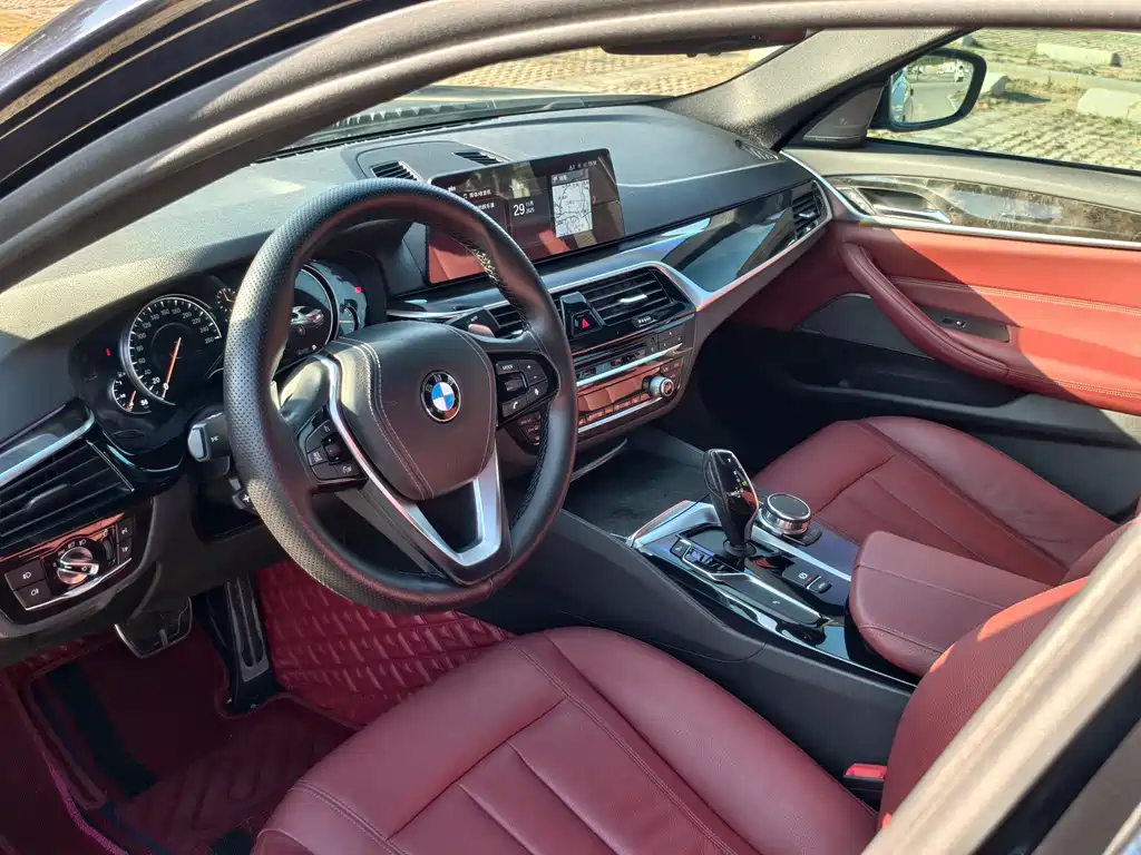 BMW BMW 5 Series 2018 530Li Leading Model M Sport Package 2018 - thumbnail 14