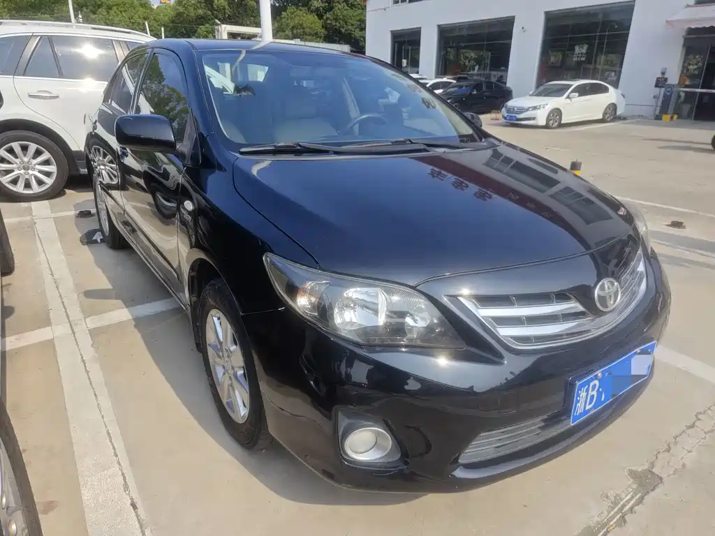 Toyota Toyota Corolla 2013 Special Edition 1.6L Automatic GL 2013 - thumbnail 3