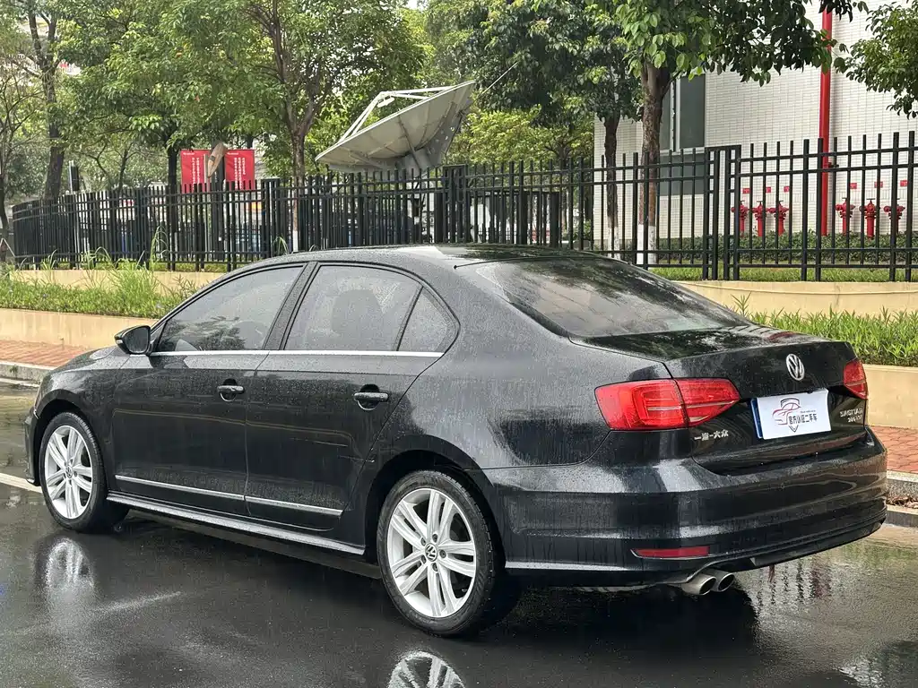 Volkswagen Volkswagen Sagitar 2019 280TSI DSG Luxury Edition China VI 2019 - thumbnail 4