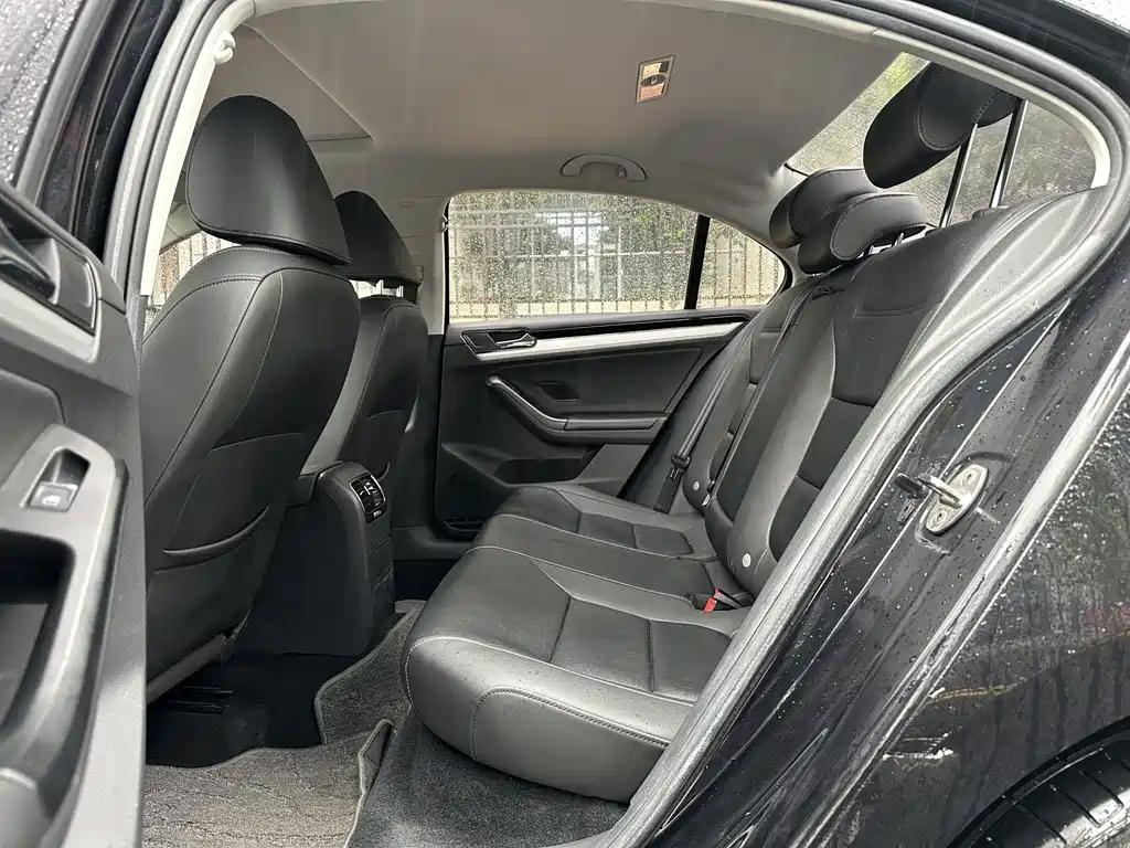 Volkswagen Volkswagen Sagitar 2019 280TSI DSG Luxury Edition China VI 2019 - thumbnail 15