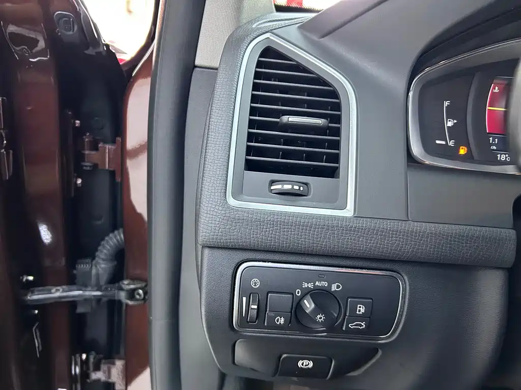 Volvo Volvo XC60 2015 T5 AWD Intelligent Edition 2015 - thumbnail 14