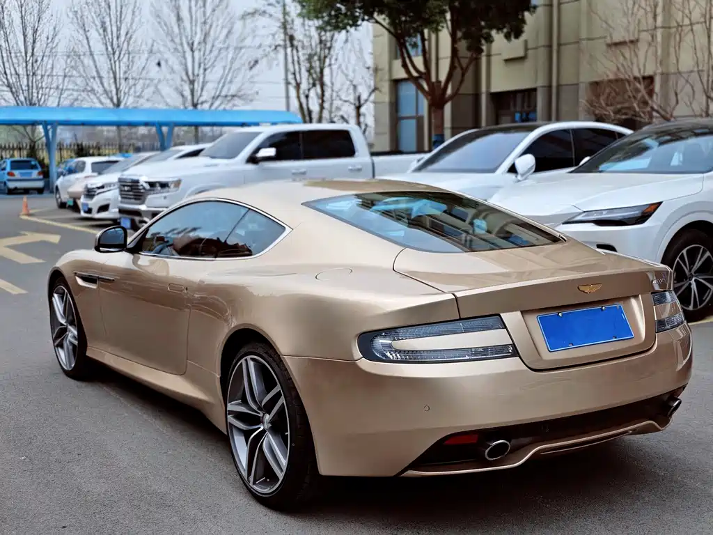 Aston Martin Aston Martin Virage 2012 6.0 Coupe 2014 - thumbnail 3