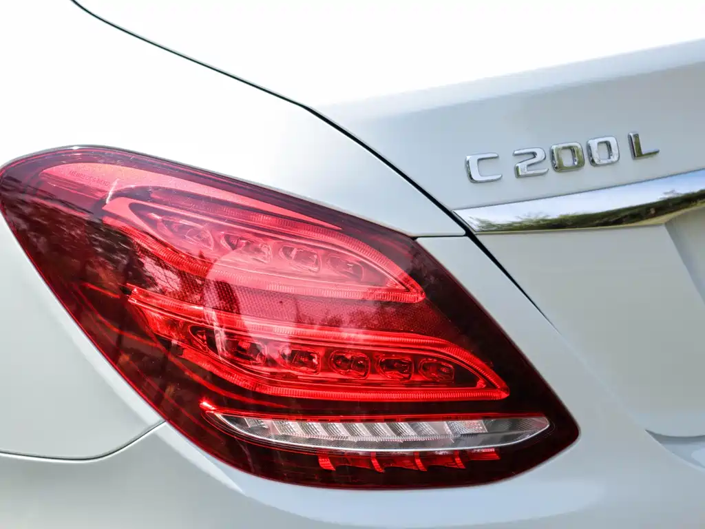 Mercedes-Benz Mercedes-Benz C-Class 2017 C 200 L Sport Edition 2017 - thumbnail 12