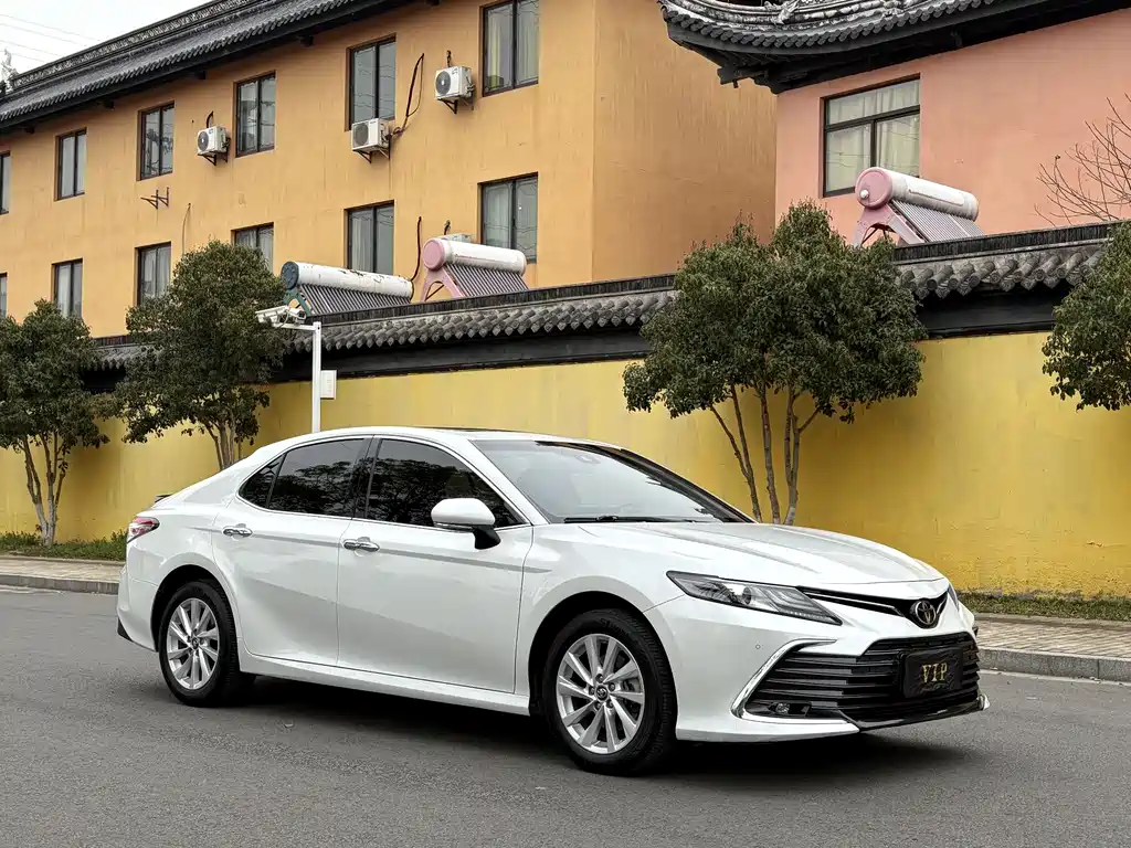 Toyota Toyota Camry 2021 2.0G Luxury Edition 2022 - thumbnail 3