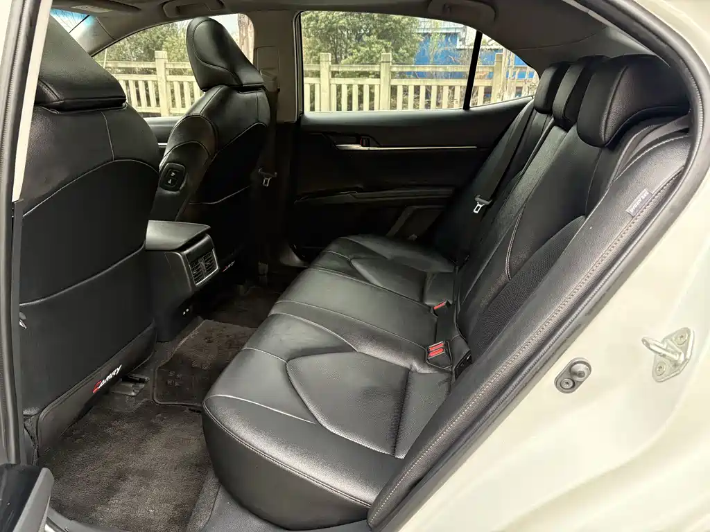 Toyota Toyota Camry 2021 2.0G Luxury Edition 2022 - thumbnail 8