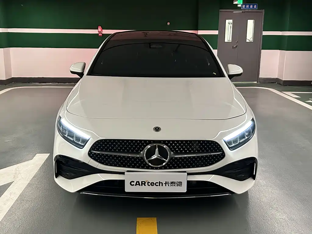 Mercedes-Benz Mercedes-Benz A-Class 2023 A 200 L Fashion Edition 2023 - thumbnail 2