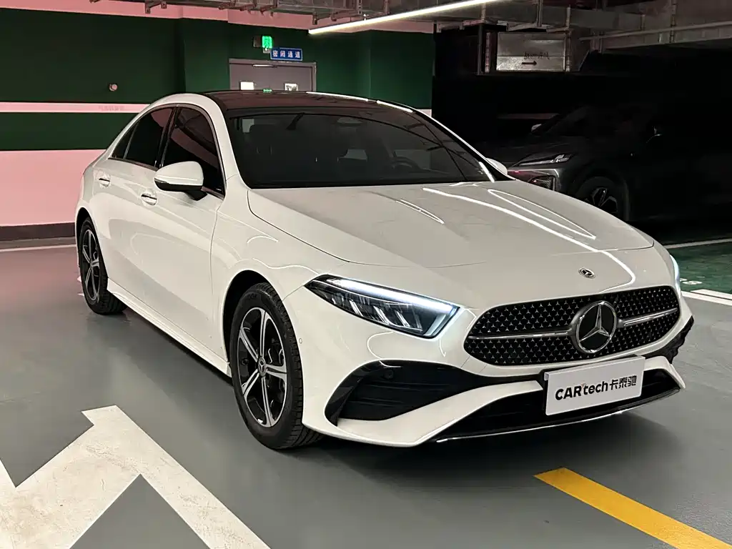 Mercedes-Benz Mercedes-Benz A-Class 2023 A 200 L Fashion Edition 2023 - thumbnail 3