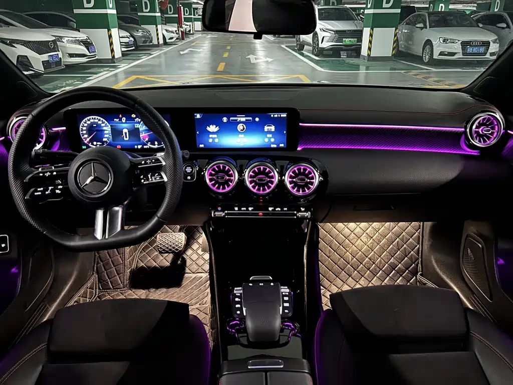 Mercedes-Benz Mercedes-Benz A-Class 2023 A 200 L Fashion Edition 2023 - thumbnail 9