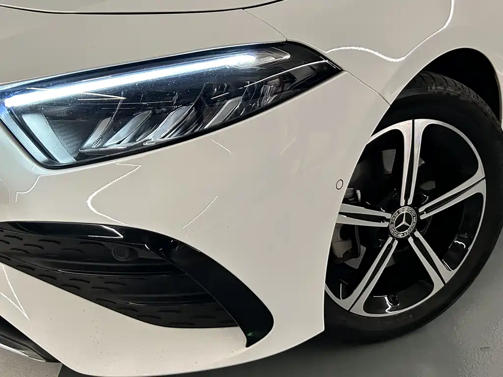 Mercedes-Benz Mercedes-Benz A-Class 2023 A 200 L Fashion Edition 2023 - thumbnail 14
