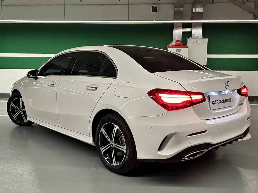 Mercedes-Benz Mercedes-Benz A-Class 2023 A 200 L Fashion Edition 2023 - thumbnail 16