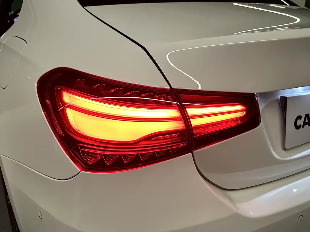 Mercedes-Benz Mercedes-Benz A-Class 2023 A 200 L Fashion Edition 2023 - thumbnail 17
