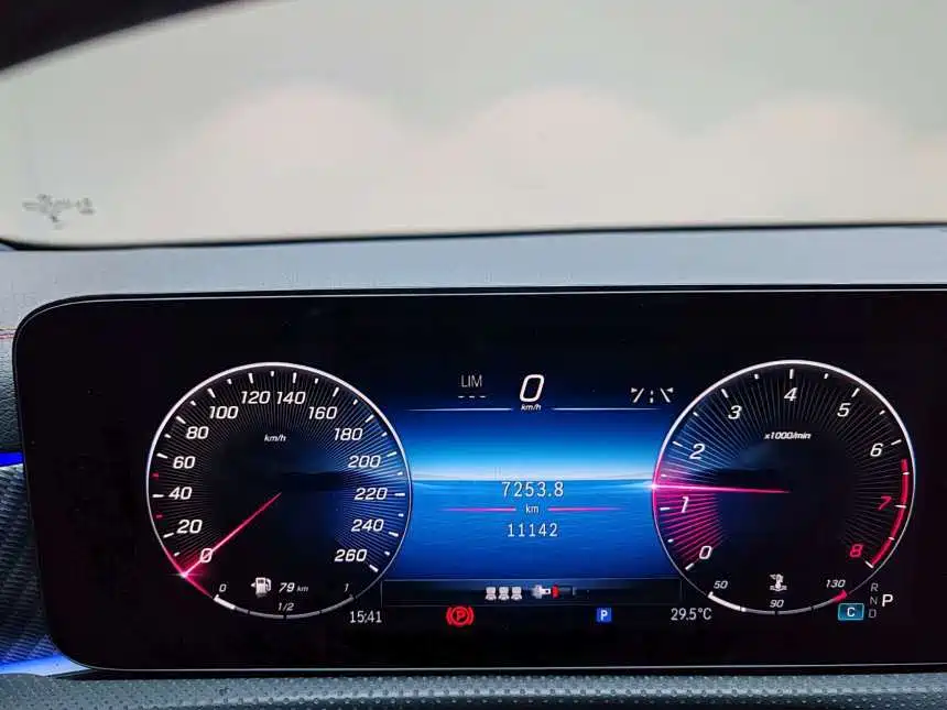 Mercedes-Benz Mercedes-Benz A-Class 2023 A 200 L Fashion Edition 2023 - thumbnail 23