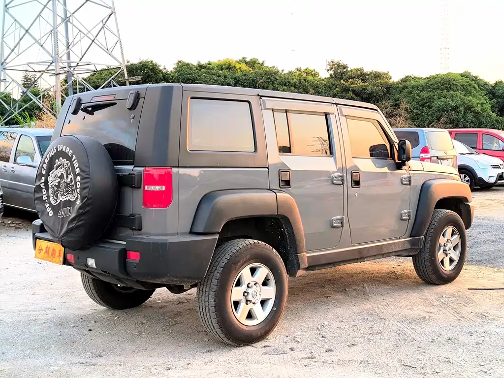 Beijing Off-Road Beijing Off-road BJ40 2016 40L 2.0T Manual 2WD Luxury Edition 2018 - thumbnail 5