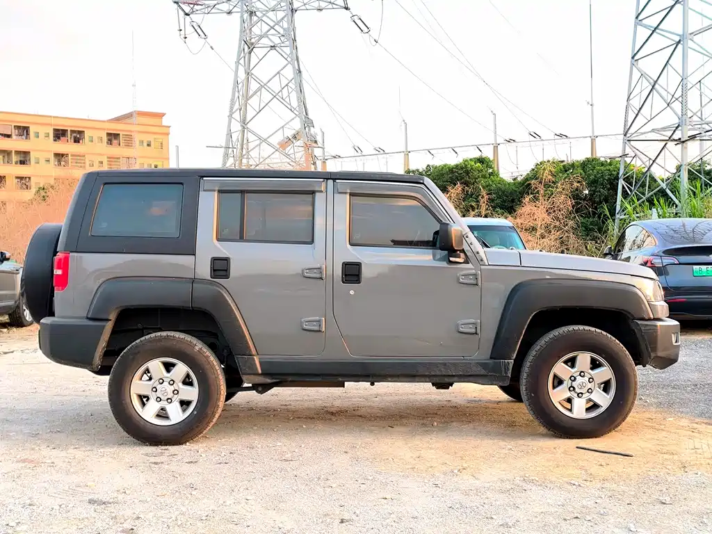 Beijing Off-Road Beijing Off-road BJ40 2016 40L 2.0T Manual 2WD Luxury Edition 2018 - thumbnail 6