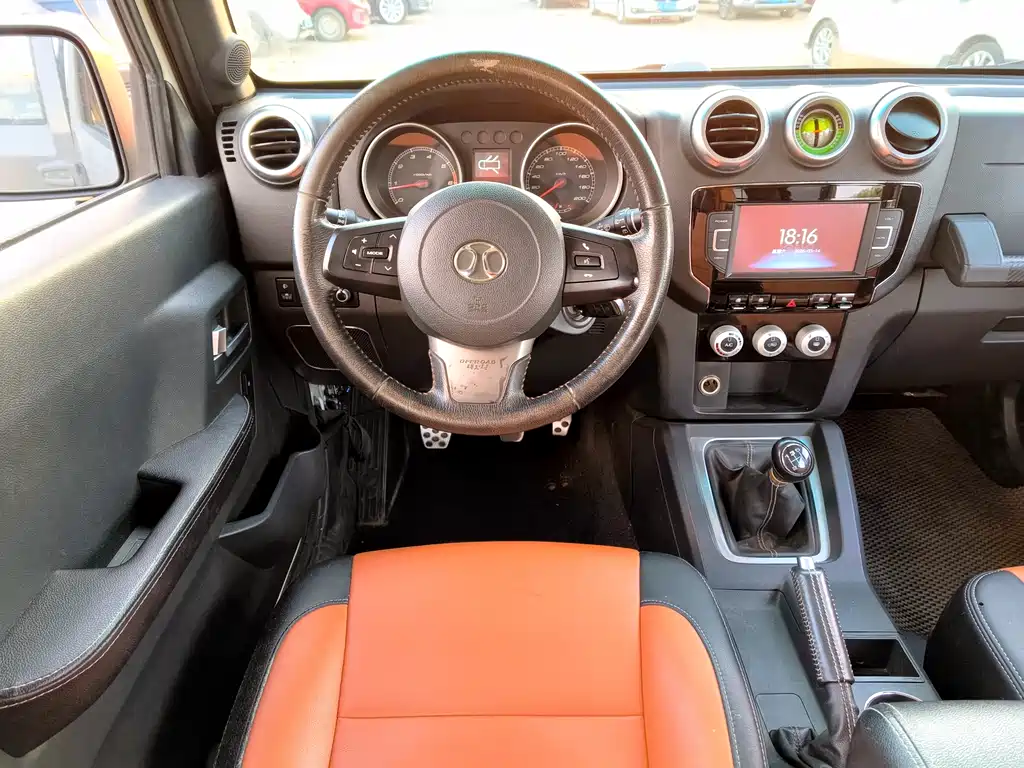 Beijing Off-Road Beijing Off-road BJ40 2016 40L 2.0T Manual 2WD Luxury Edition 2018 - thumbnail 10