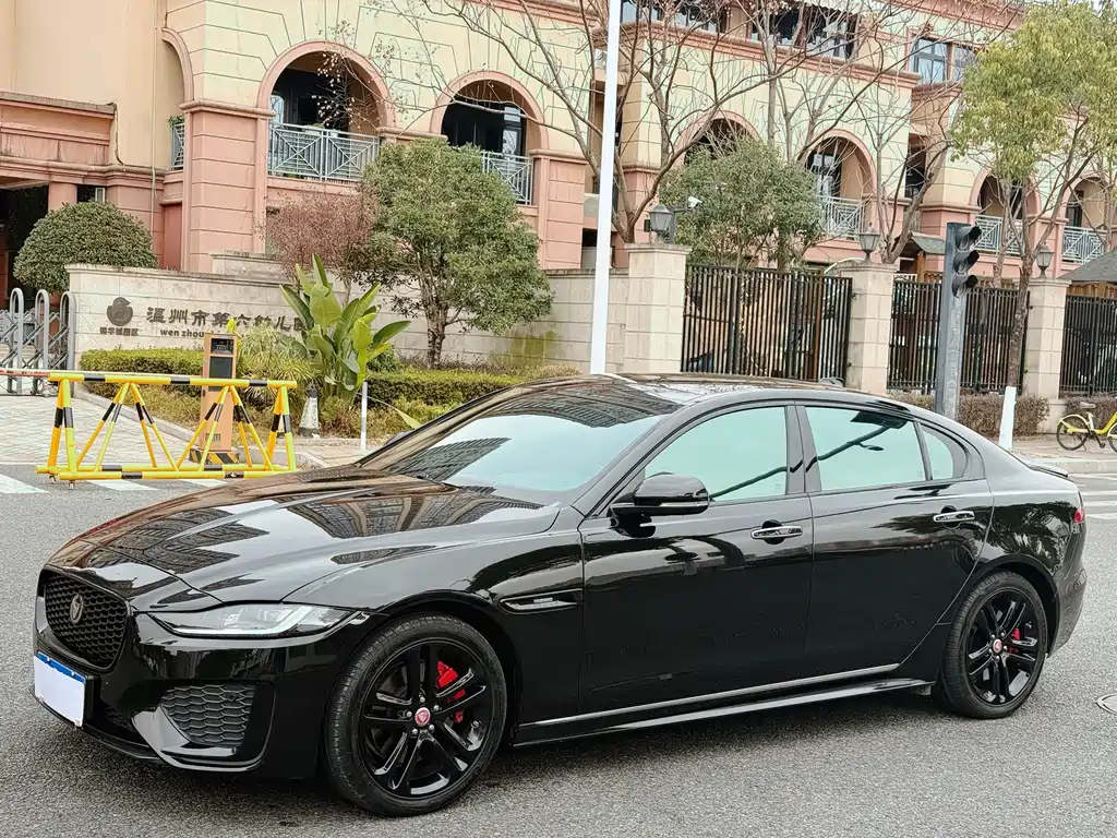 Jaguar Jaguar XEL 2021 2.0T 250PS Black Sport Edition 2021 - thumbnail 3