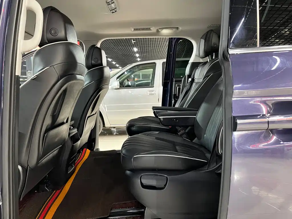 Roewe Roewe iMAX8 2023 400TGI Premium Edition 2023 - thumbnail 11