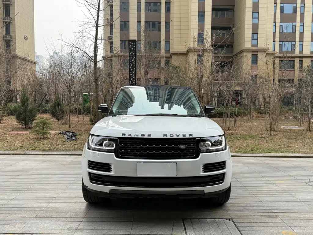 Land Rover Range Rover 2017 3.0 SC V6 Vogue Edition 2018 - thumbnail 3