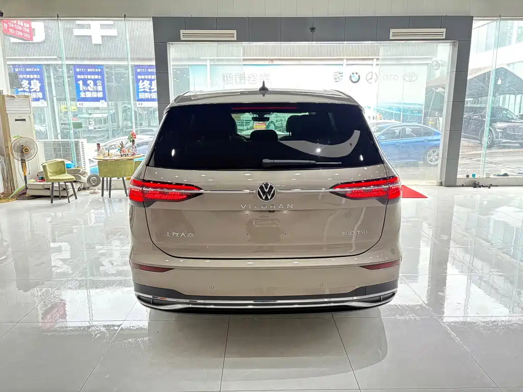 Volkswagen Viloran 2023 380TSI Premium Edition 2023 - thumbnail 5