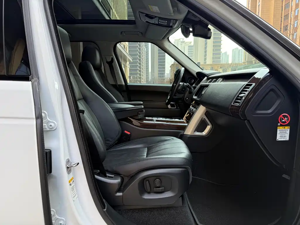 Land Rover Range Rover 2017 3.0 SC V6 Vogue Edition 2018 - thumbnail 11