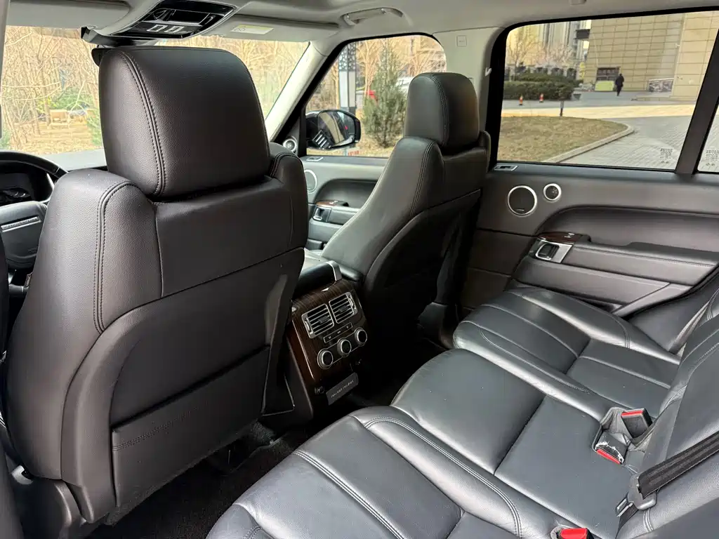 Land Rover Range Rover 2017 3.0 SC V6 Vogue Edition 2018 - thumbnail 13