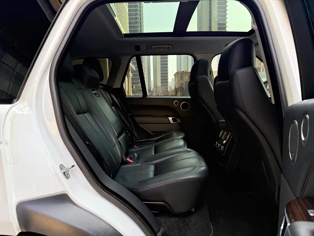 Land Rover Range Rover 2017 3.0 SC V6 Vogue Edition 2018 - thumbnail 15