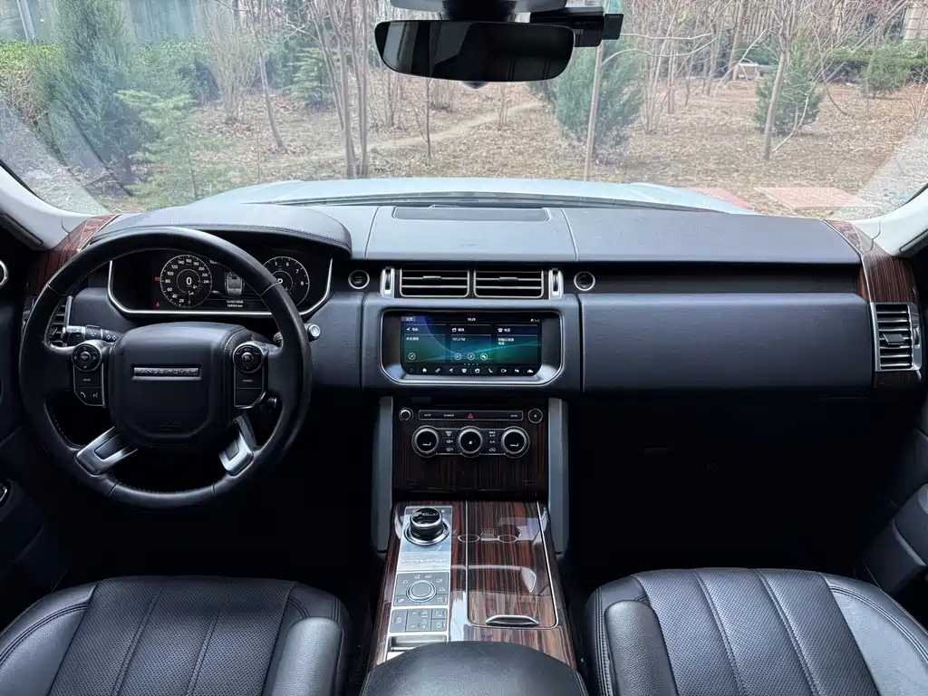 Land Rover Range Rover 2017 3.0 SC V6 Vogue Edition 2018 - thumbnail 16