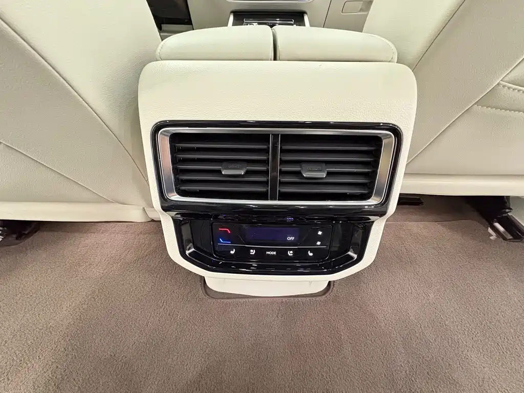 Volkswagen Viloran 2023 380TSI Premium Edition 2023 - thumbnail 17