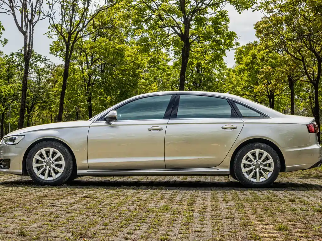 Audi Audi A6L 2017 30 FSI Comfort Line 2016 - thumbnail 4