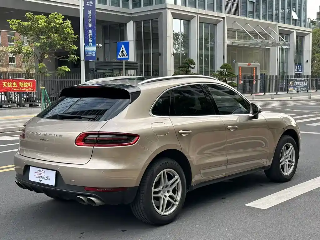 Porsche Porsche Macan 2017 Macan 2.0T 2018 - thumbnail 6