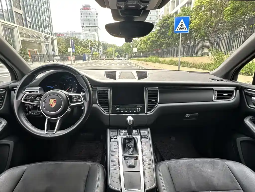 Porsche Porsche Macan 2017 Macan 2.0T 2018 - thumbnail 8