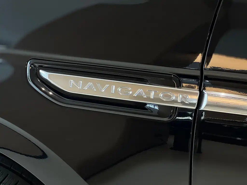 Lincoln Navigator 2020 3.5T Select Edition 2020 - thumbnail 5